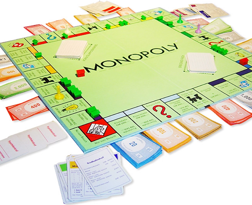 Monopoly cumple 90 años y recibe moneda conmemorativa del Reino Unido